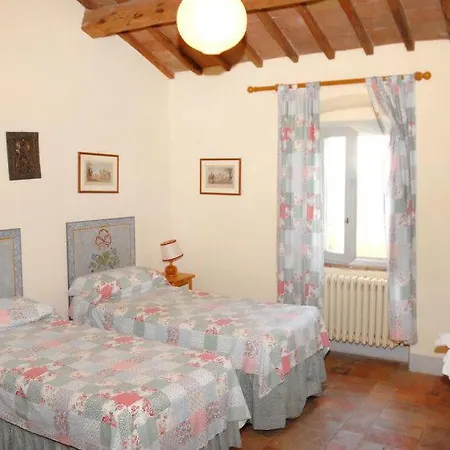 Montoro Sleeps 11 Pool Ferienhaus Montoro (Umbria)